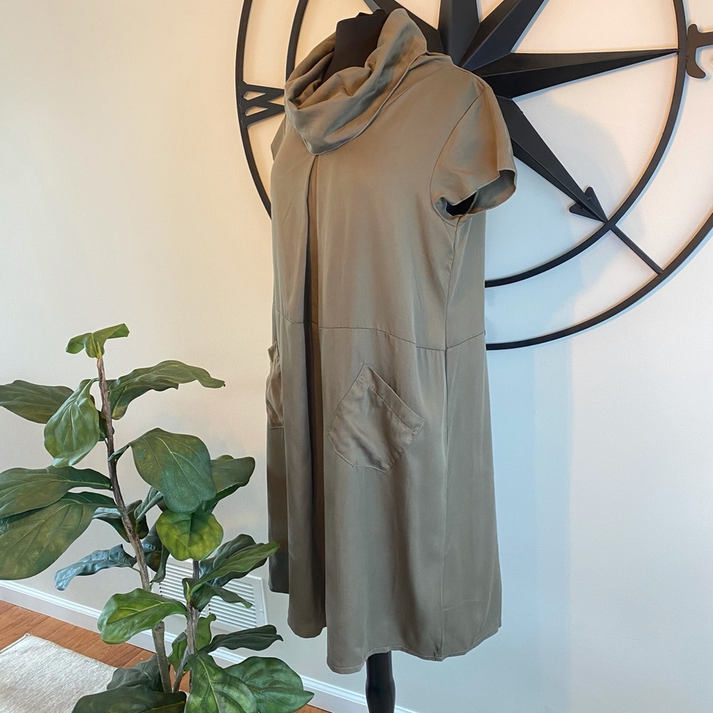 MARTINA GIGLI - Green Wedge Dress